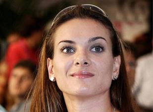 Abramovich hỗ trợ nữ hoàng nhảy sào Nga