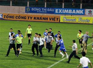 Hà Nội ACB phủ nhận chuyện đuổi đánh trọng tài