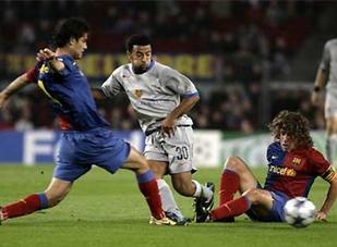 6 mục tiêu cho hàng thủ của Barca