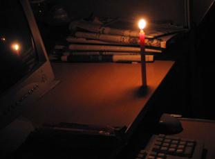 Hà Nội thiếu điện liên tiếp ba tháng cao điểm