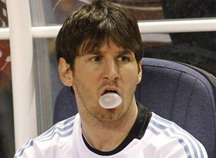 Nghi án Messi giả chấn thương