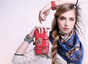 Túi xách mang cảm hứng 'Cướp biển Caribbe'