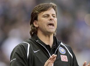 HLV tuyển bóng đá Việt Nam là người Đức