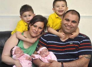 Bộ tứ hi hữu với xác suất 17 triệu người có một