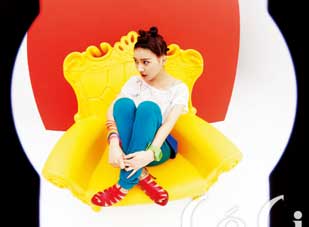 Trai xinh, gái đẹp xứ Hàn đọ dáng trên tạp chí tháng 5