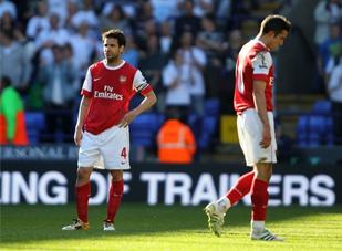 Arsenal trắng tay mùa thứ 6 liên tiếp: Con rồng tre