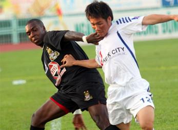 Đồng Tâm Long An : Kỷ luật nội bộ tiền đạo chủ lực Antonio Carlos