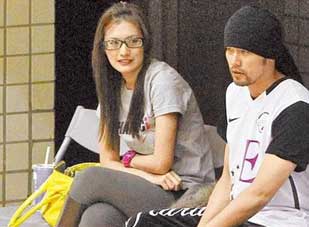 Châu Kiệt Luân công khai “đi lại” với bồ trẻ