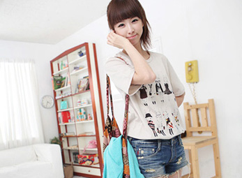 Áo phông cá tính cho bạn gái