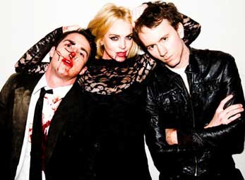 Thành viên Backstreet Boys mua ảnh "ma cà rồng" Lindsay Lohan