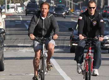 "Kẻ hủy diệt" ngang nhiên vượt đèn đỏ