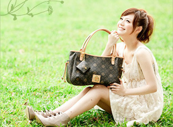 Bay bổng cùng túi KINAZ