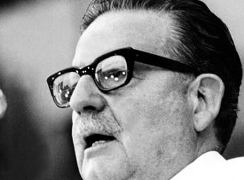 Khai quật mộ cố tổng thống Salvador Allende 