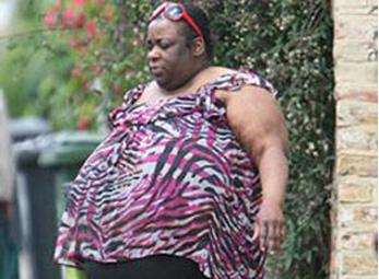 Được hoãn xét xử vì quá béo