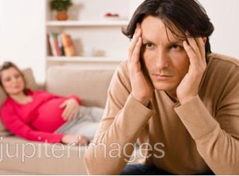 Chồng tôi mặc cảm vì thua vợ