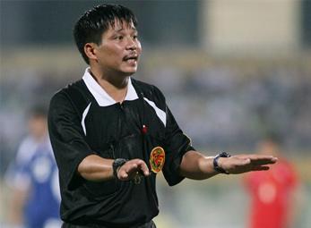 Trọng tài Dương Mạnh Hùng: Khao khát được tiếp tục hâm