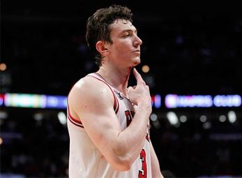 Tân binh của Bulls phải nghỉ thi đấu dài ngày