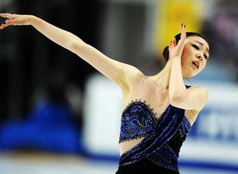 Mỹ nhân trượt băng tỏa sáng, hút mọi ống kính