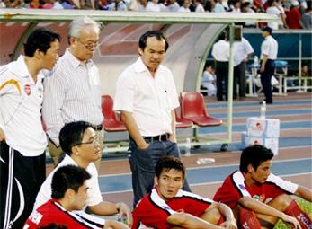 Hoàng Anh Gia Lai: HLV Huỳnh Văn Ảnh thay Dusit