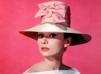 "Nhận diện" star qua trang phục quen thuộc