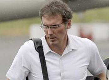 Blanc không từ chức