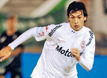 Chelsea liên hệ mua Pastore