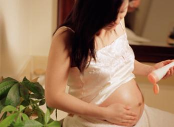 Ngăn ngừa rạn da khi mang bầu 