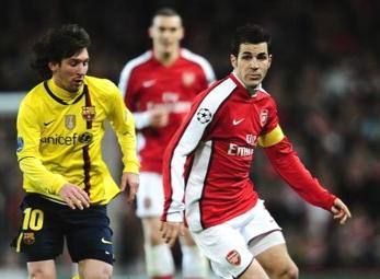 Arsenal: Đầu hàng vụ Fabregas