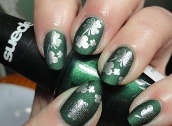 Gam màu xanh cho nail xinh quyến rũ