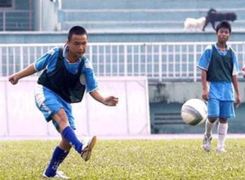 Đồng Tháp tổ chức vòng 2 chương trình “Giấc mơ sân cỏ” năm 2011