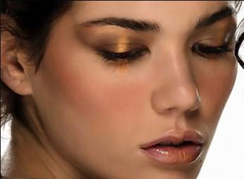 Trang điểm cho làn da ngăm đen  