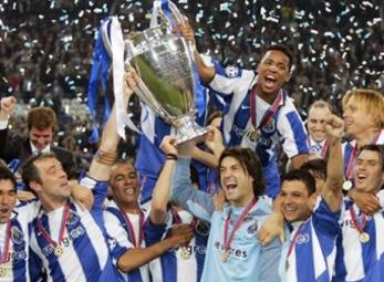 5 đội bóng xuất sắc nhất thập kỉ