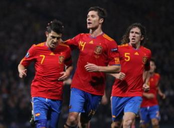 Barca & Real dính virut FIFA: Ai lo hơn?