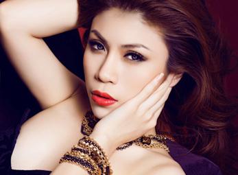 Uyên Trang day dứt câu chuyện tình