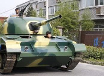 Tự lắp ráp xe tăng tại nhà