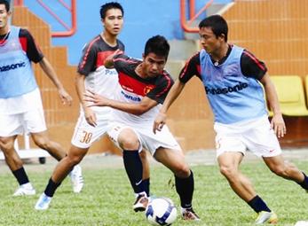 ĐT Việt Nam: Hãy hồi sinh các trung phong!