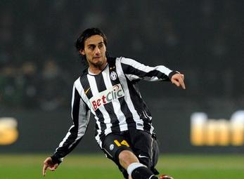 Milan "mở cửa" đón Aquilani