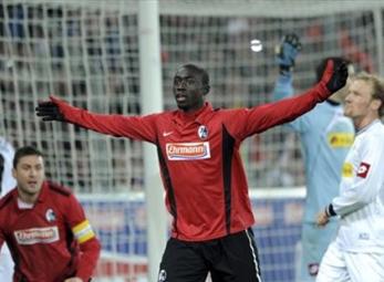 Bundesliga: Chờ gì nữa?