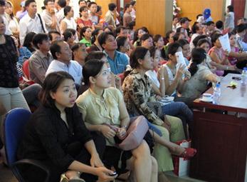 Hai sàn cùng "xanh" phiên đầu tuần