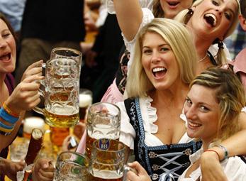 Nước Đức tưng bừng tổ chức lễ hội bia lớn nhất thế giới