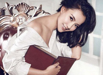 Hoa hậu Mạc Tiểu Kỳ dính tin đồn có con 10 tuổi