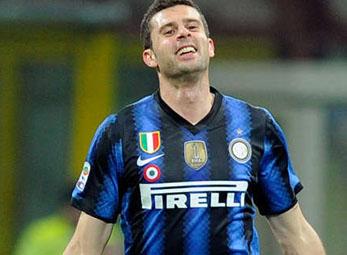 Inter trước trận ra quân: Mất cả Motta lẫn Chivu