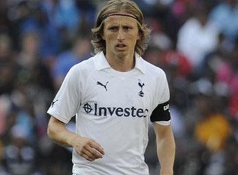 Chelsea từ bỏ thương vụ Modric