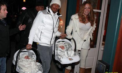 Cả nhà Mariah Carey diện đồ trắng đi chơi