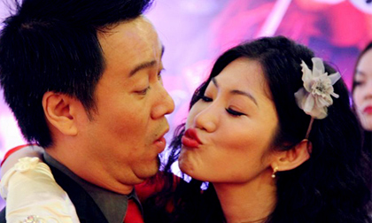 Vợ chồng Phượng Đê tình tứ ngay trên thảm đỏ