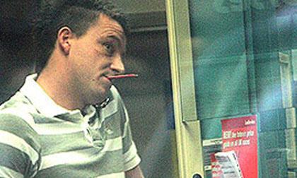 John Terry 4 lần cầm cố nhà vì thua cờ bạc 