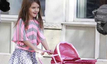 Suri đang thể hiện cách sống của một thiếu nữ