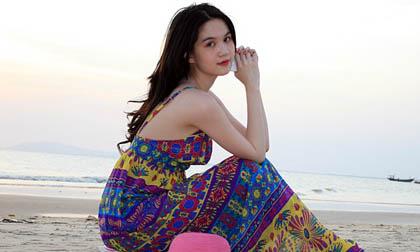 Ngọc Trinh tung tăng dạo biển Vũng Tàu đầu xuân