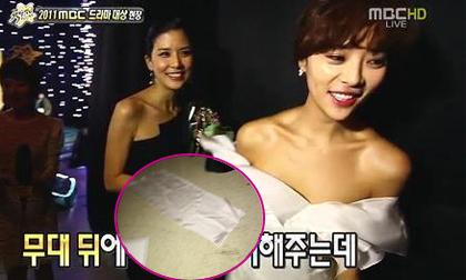 Fan "thót tim" khi mỹ nữ Hàn giẫm đạp rách cả váy nhau