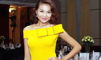 Thanh Hằng mặc váy thắt nơ độc đáo 